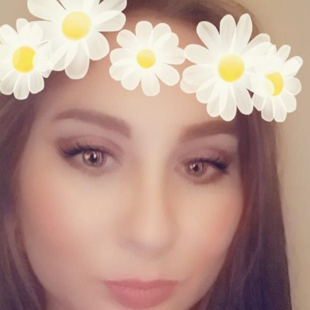 Meet your Posher, Perla